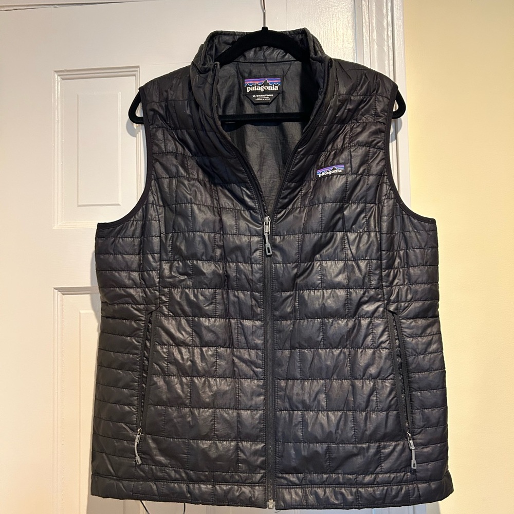 Patagonia Women's nano puff vest XL